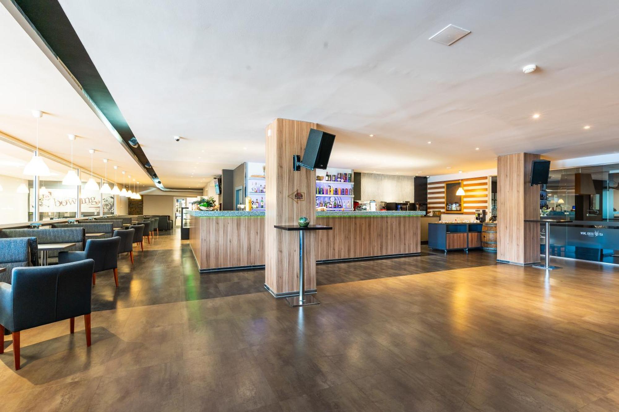 Atrium Hotel - Family Friendly Vysoke Tatry Exterior photo